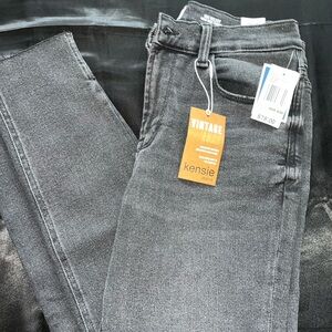 The Kelsey High Rise Skinny Jeans from Kensie Jeans, vintage luxe. Size 8/29